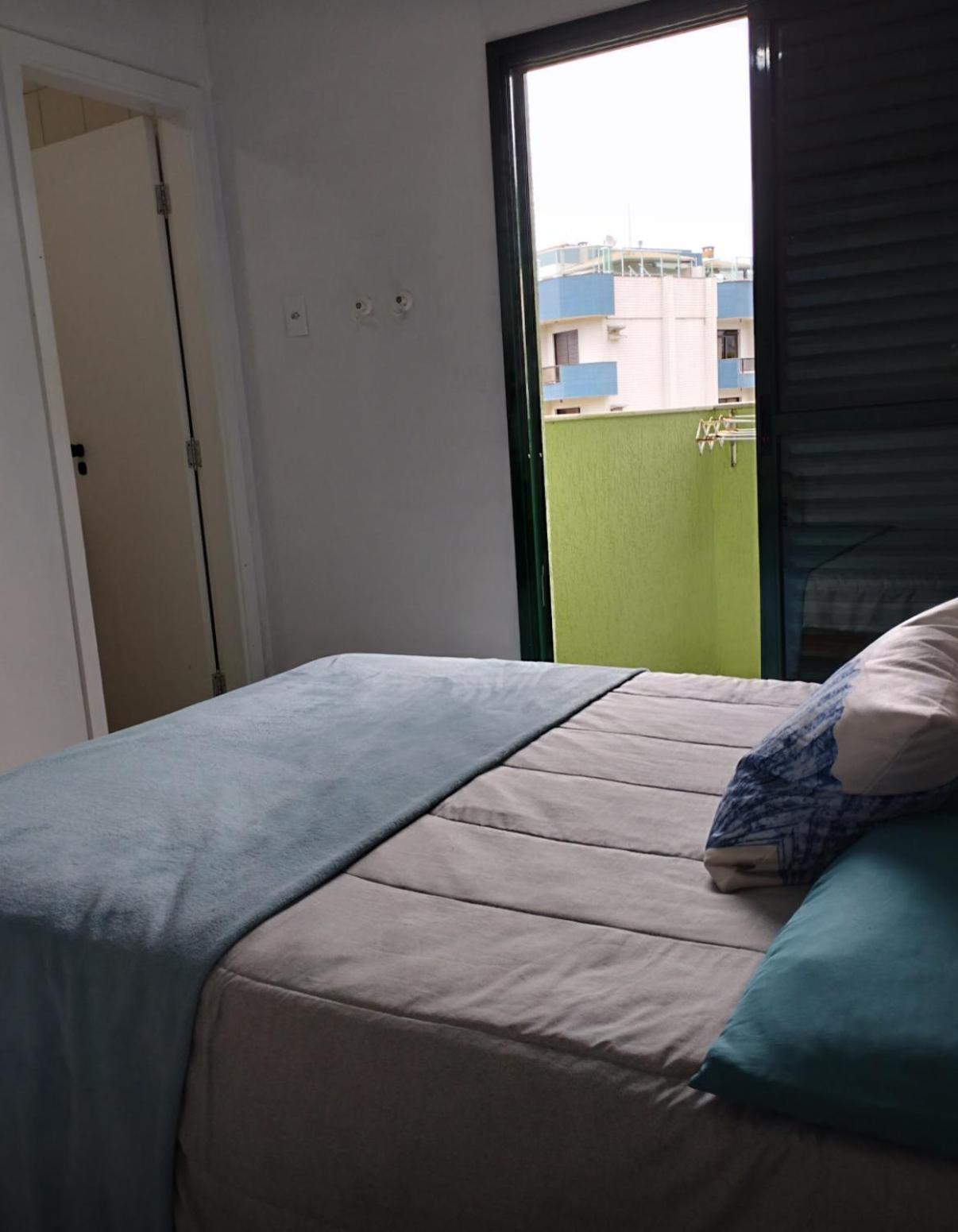 Apto Com Piscina E Churrasqueira A 300 Metros Da Grande *